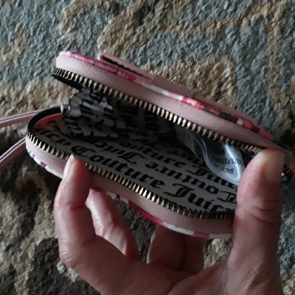 3x*Host Pick*Juicy Couture gorgeous wristlet - Picture 11 of 16